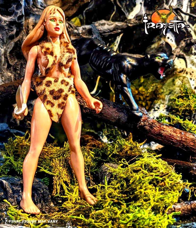 Zoloworld - Frazetta Cat Girl 5.6 Retro Action Figure